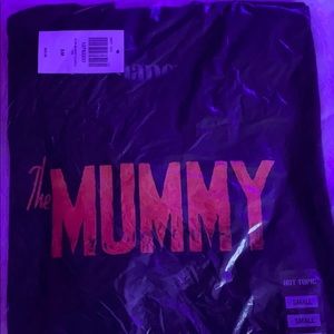 Bundle of hot topic graphic tees